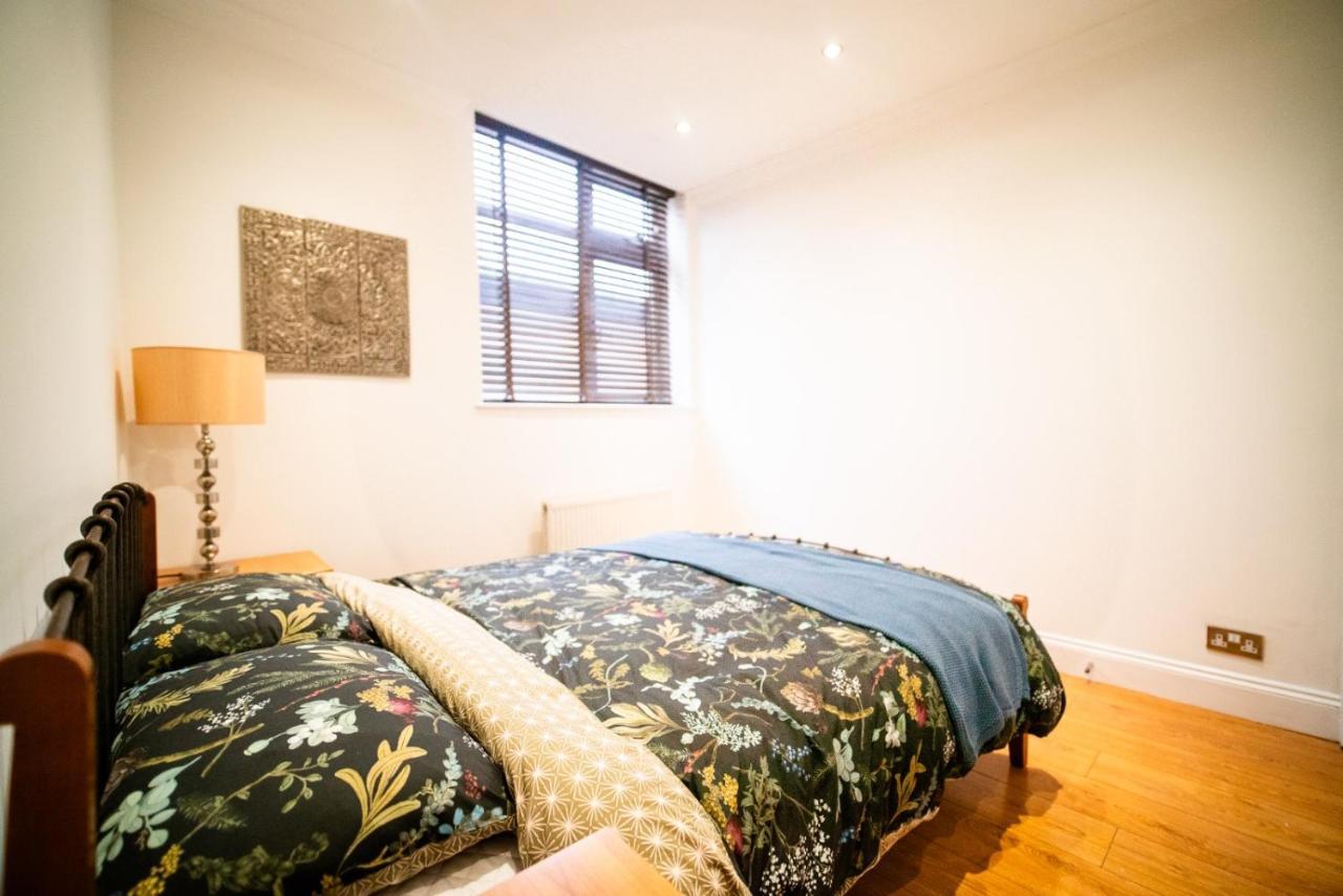 Stay With Serena Homes , One Bedroom Apartment 퓨어리 외부 사진