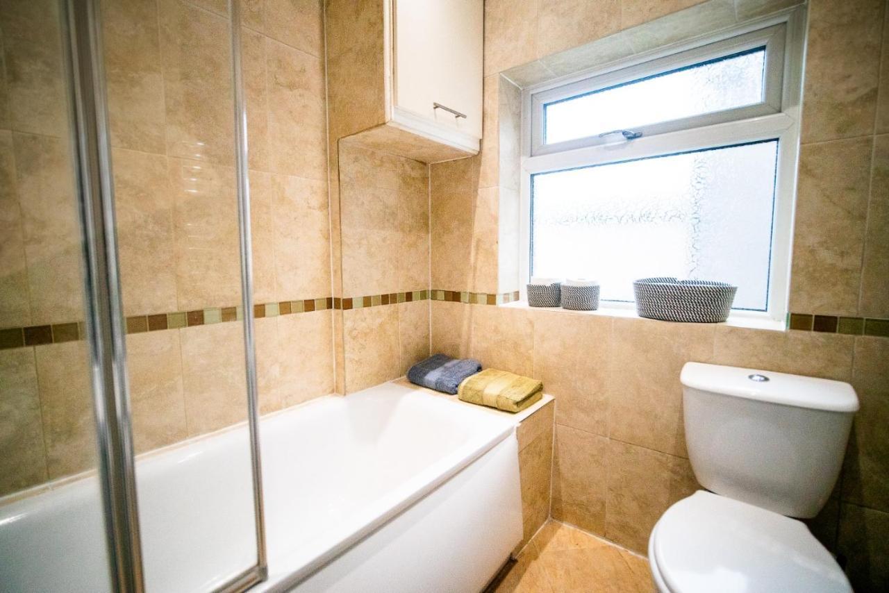 Stay With Serena Homes , One Bedroom Apartment 퓨어리 외부 사진